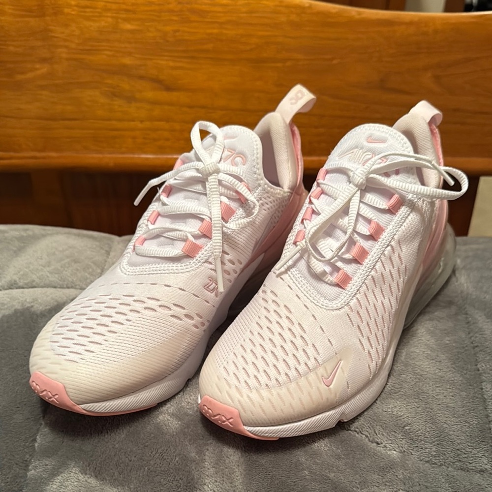 Nike Air Max 270 White and Pink Shoes